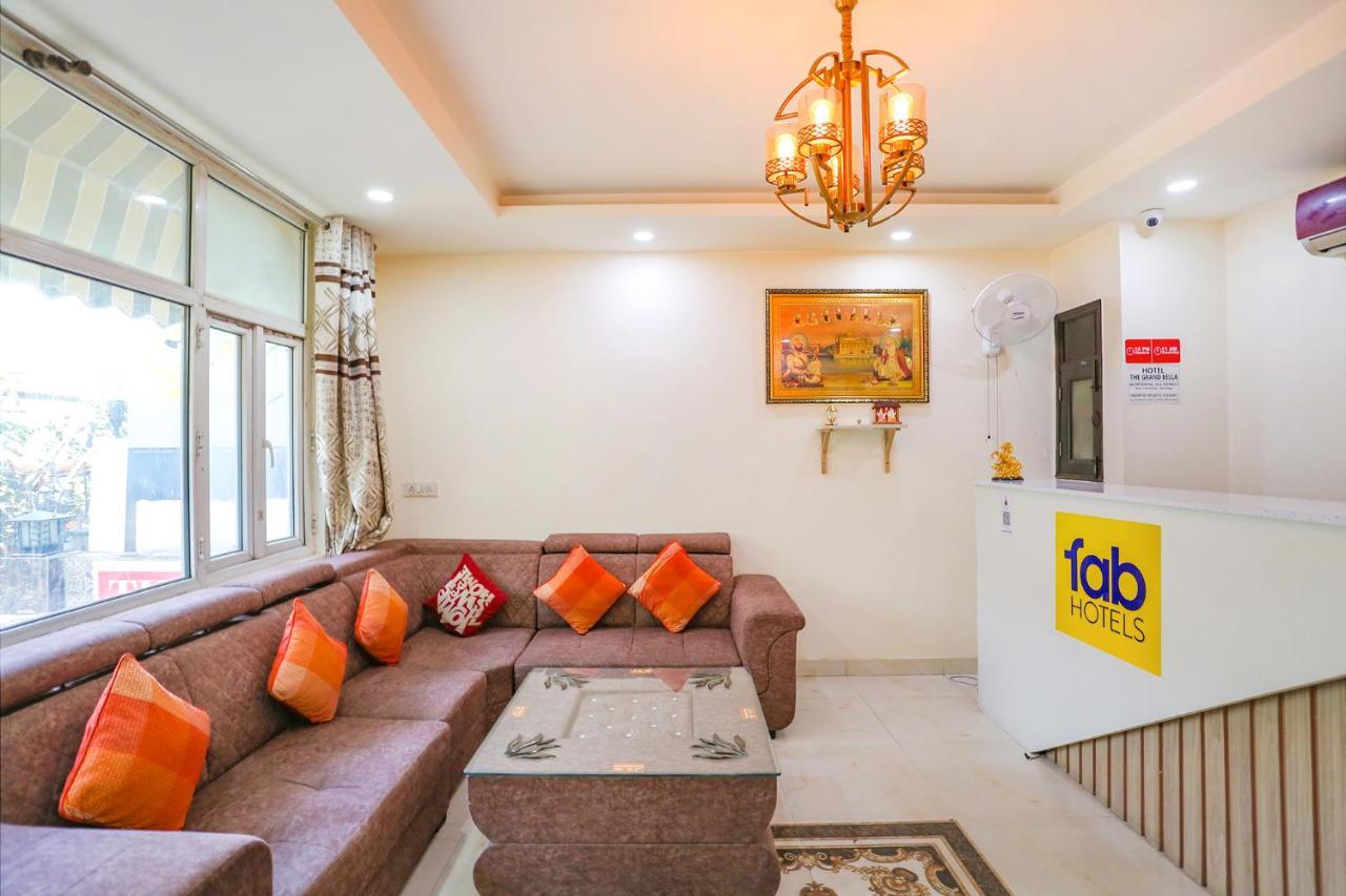 Fabhotel Jpm The Grand Bella - Nr Nehru Place Market New Delhi Bagian luar foto