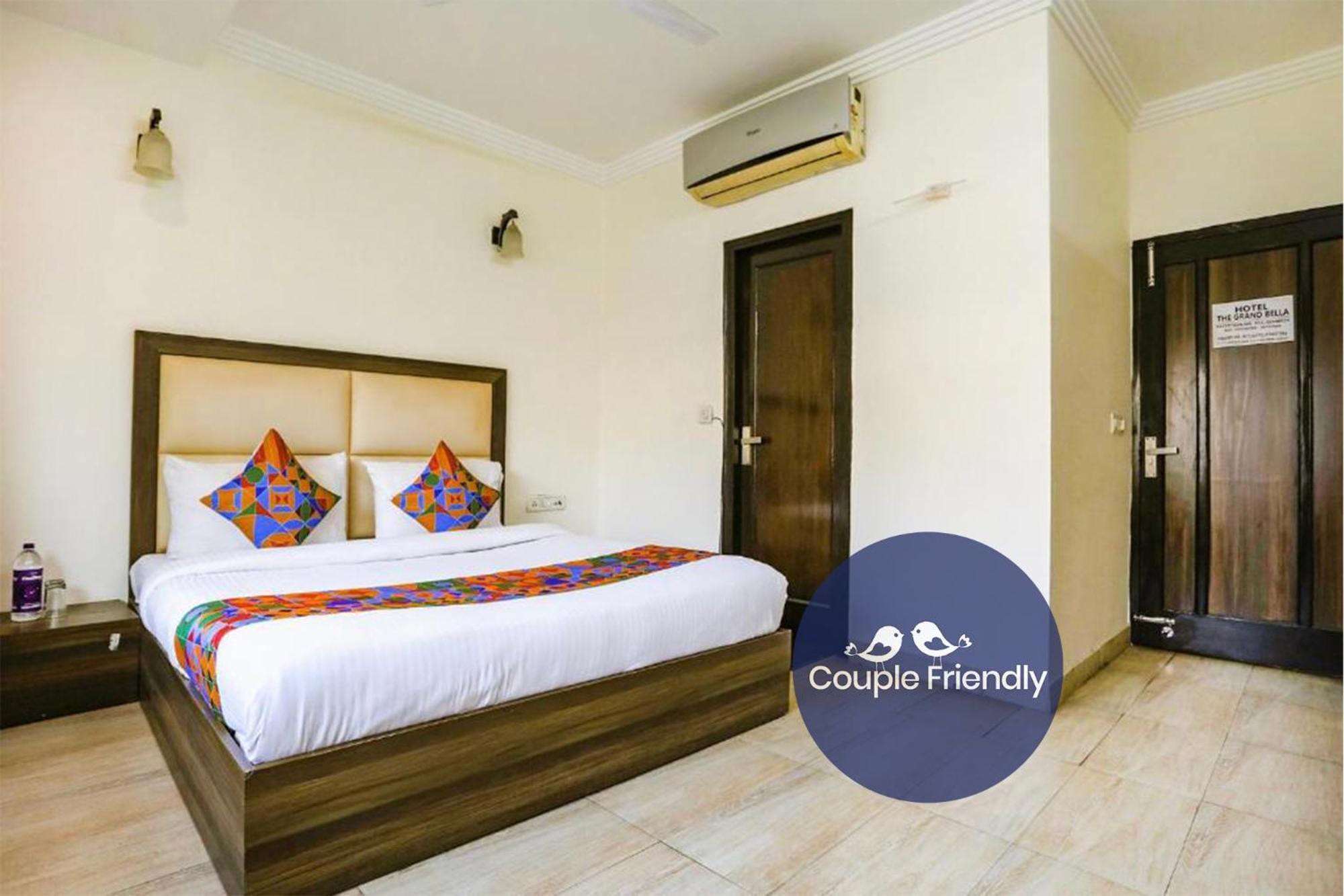 Fabhotel Jpm The Grand Bella - Nr Nehru Place Market New Delhi Bagian luar foto
